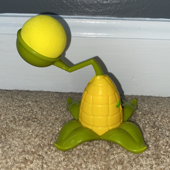 Plants vs. Zombies Cabbage-Pult/Kernel-Pult Lot of 2 Toys - Picture 7 of 8